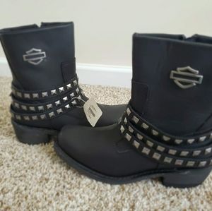 Size 9.5 official Harley Davidson Boots